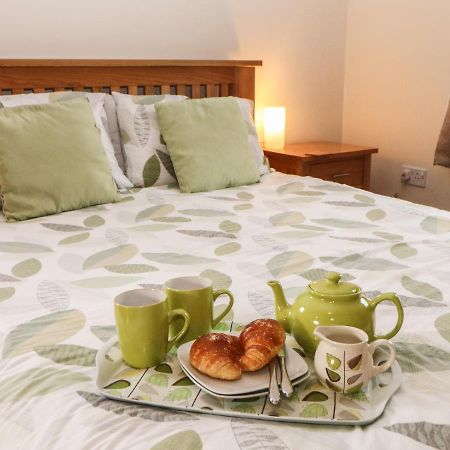 Horse Mill Lodge Taddington Екстериор снимка