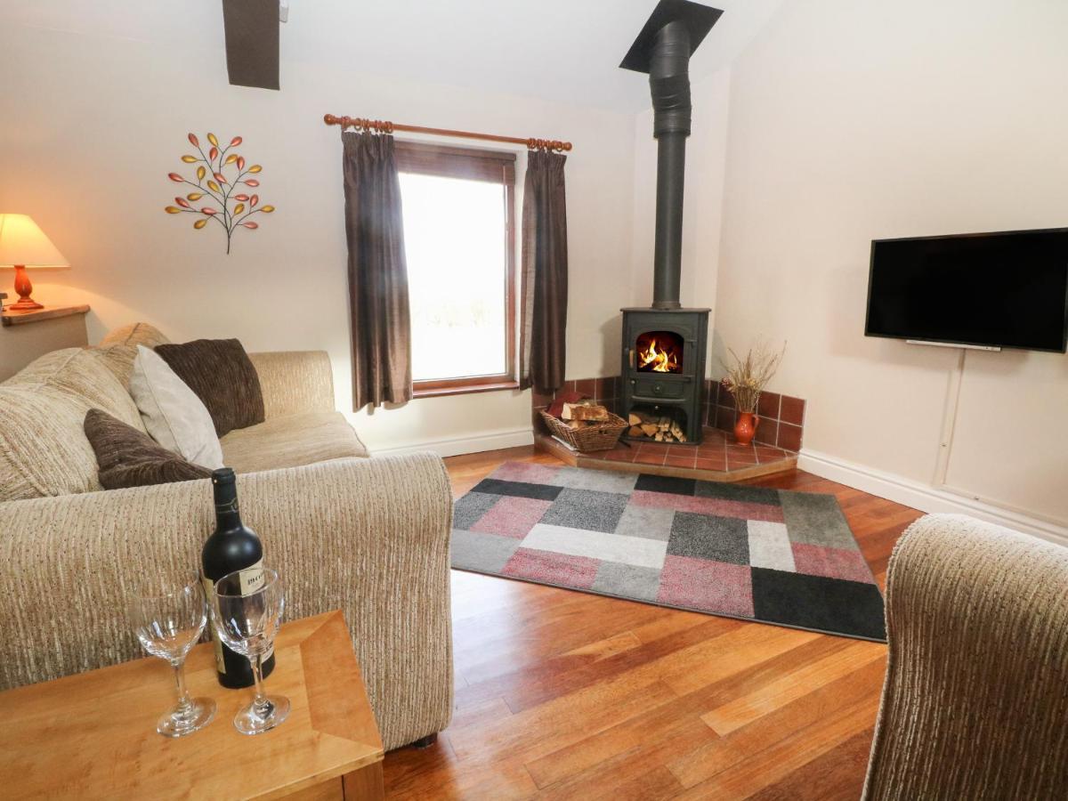 Horse Mill Lodge Taddington Екстериор снимка
