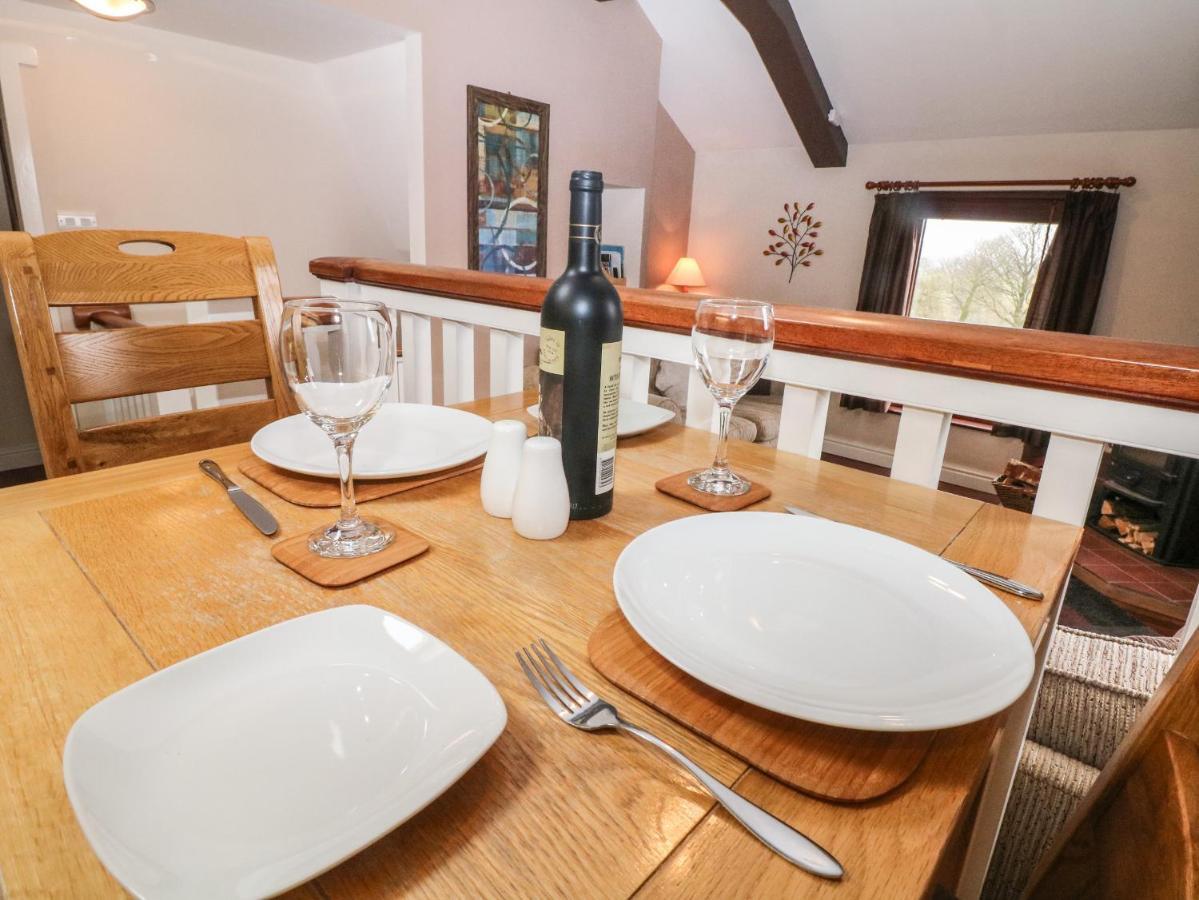 Horse Mill Lodge Taddington Екстериор снимка
