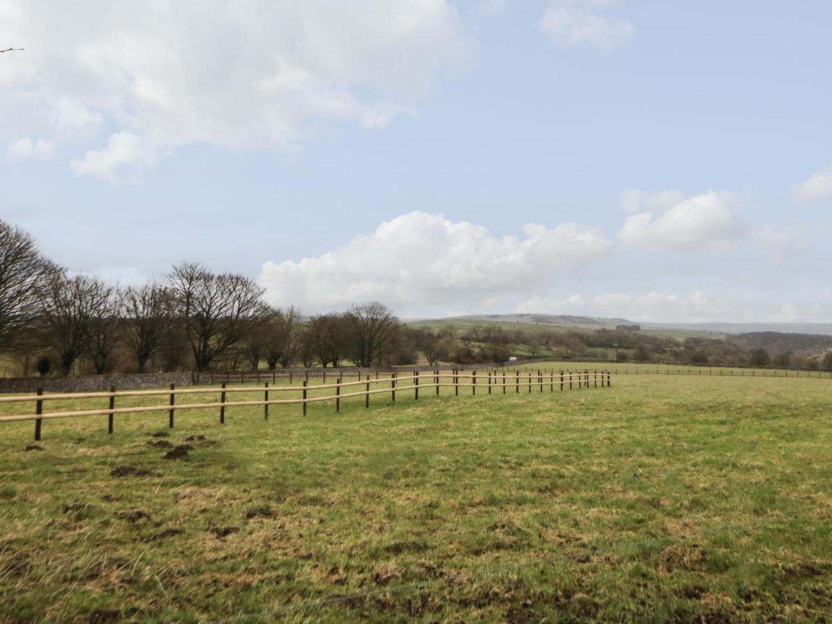 Horse Mill Lodge Taddington Екстериор снимка
